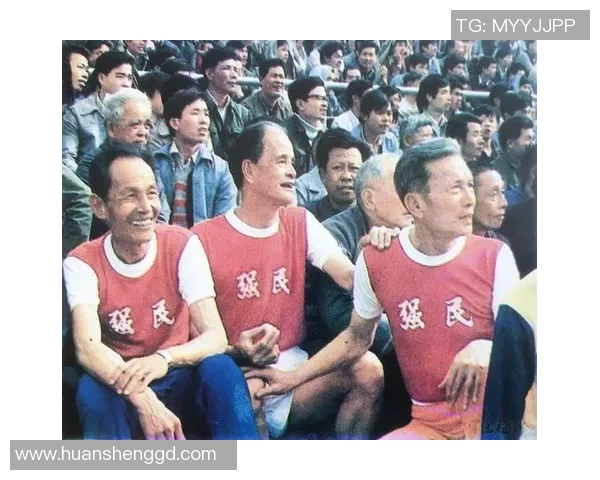 古代足球明星的传奇故事与现代足球的渊源探讨